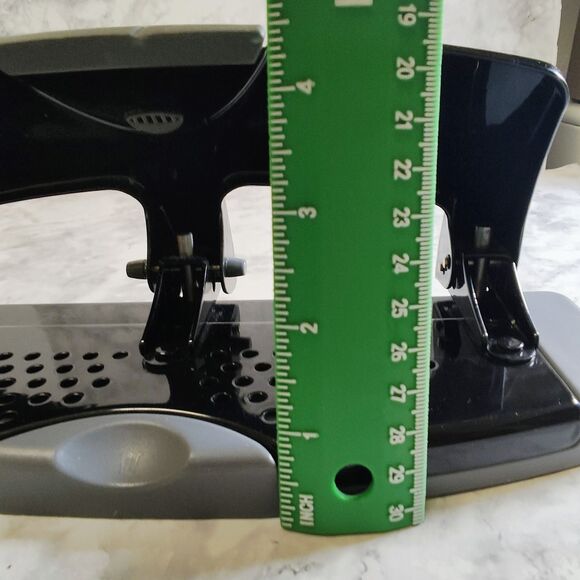 Swingline SmartTouch Low Force 20 Sheet Capacity 3 Hole Paper Punch Black/Gray - Picture 16 of 16